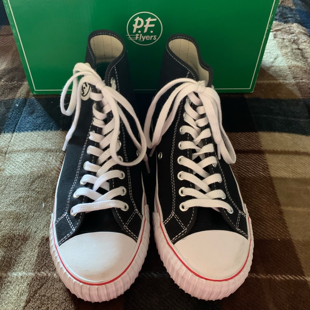 Men’s size 9 P.F. Flyers
